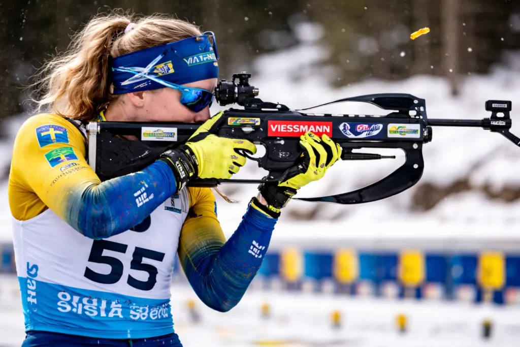 Elvira Öberg skidskytte